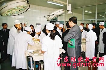 2014年 动 物 医 学 专 业 就 业 前 景 与 就 业 方 向 2014年 动 物 医 学 专 业 就 业 前 景 与 就 业 方 向